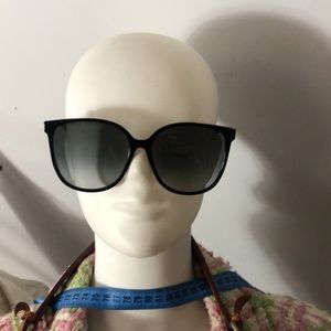 FENDI Sunglasses 🕶 Oversize Style Black